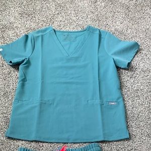 Figs hydro green scrubs